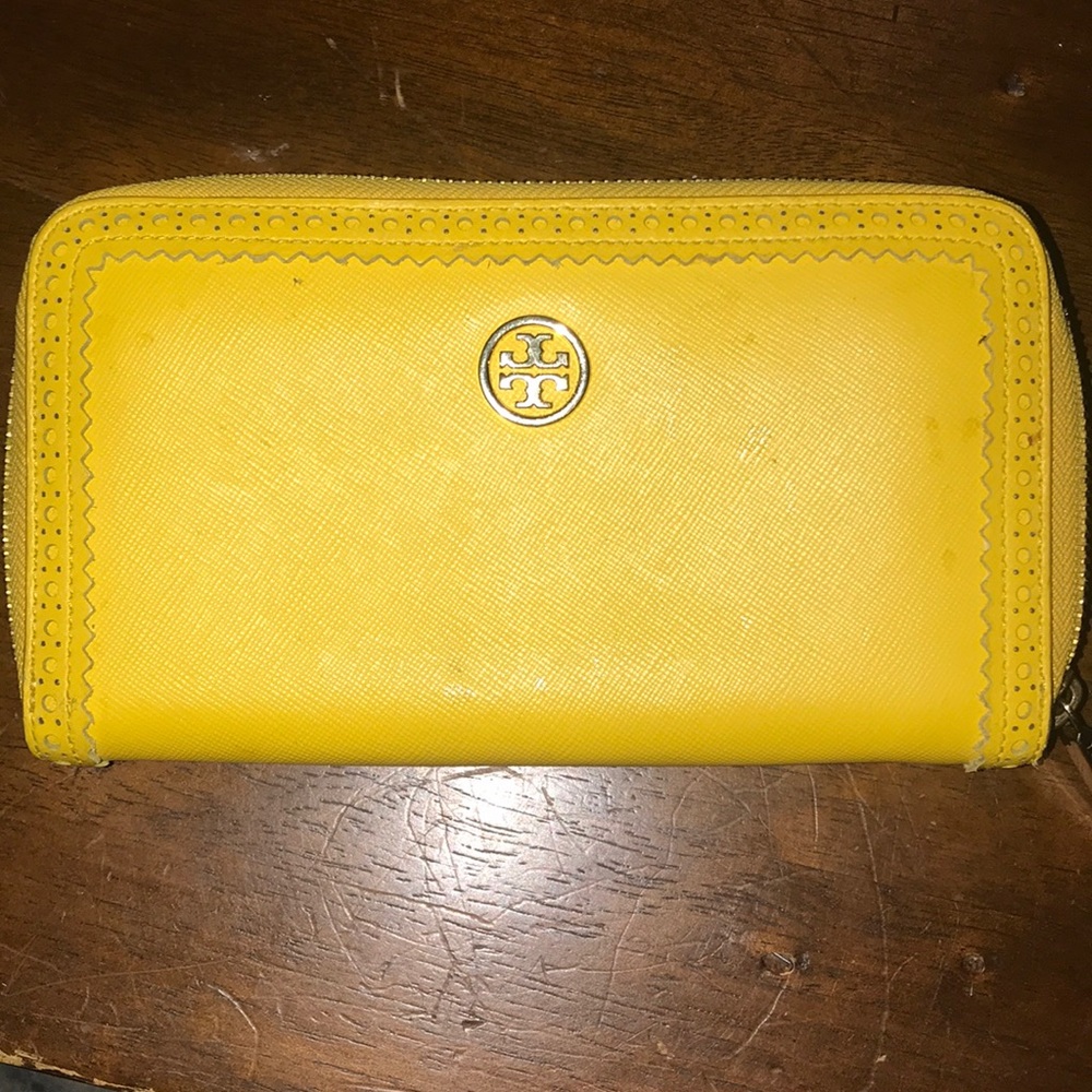 Tory Burch wallet